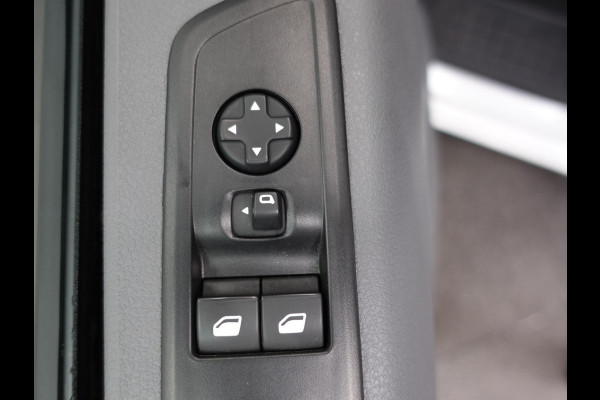 Opel Vivaro 2.0 CDTI L2H1 145PK Edition Automaat Airco  App connect Trekhaak Navigatie Cruise
