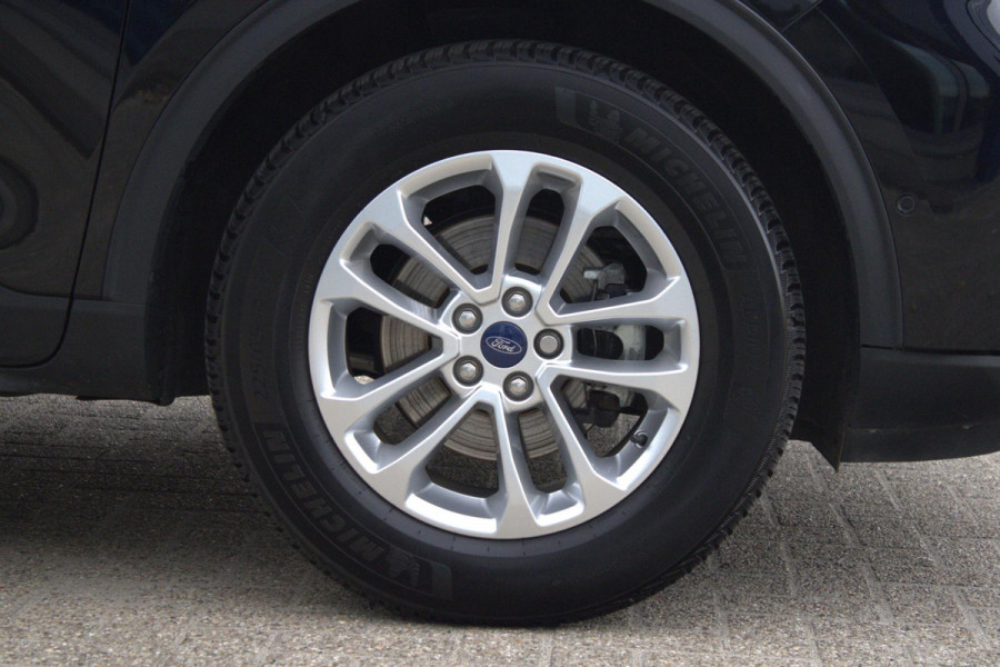 Ford Kuga 2.5 FHEV Titanium | Adaptive cruise control | Camera achter | Navigatie | Privacy glass Ford Kuga 2.5 FHEV Titanium | Adaptive cruise control | Camera achter | Navigatie | Privacy glass