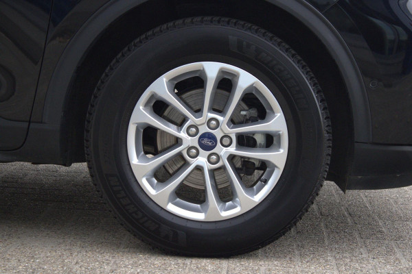 Ford Kuga 2.5 FHEV Titanium | Adaptive cruise control | Camera achter | Navigatie | Privacy glass Ford Kuga 2.5 FHEV Titanium | Adaptive cruise control | Camera achter | Navigatie | Privacy glass