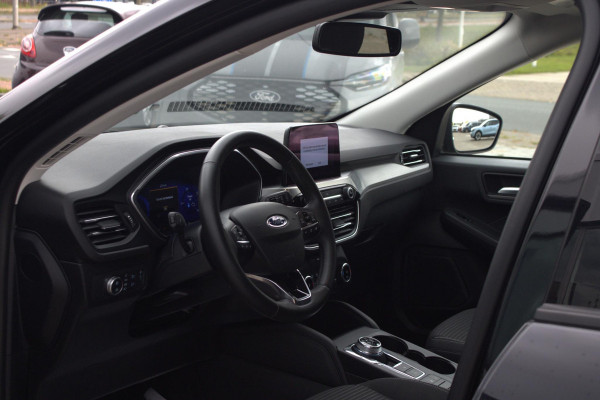 Ford Kuga 2.5 FHEV Titanium | Adaptive cruise control | Camera achter | Navigatie | Privacy glass Ford Kuga 2.5 FHEV Titanium | Adaptive cruise control | Camera achter | Navigatie | Privacy glass