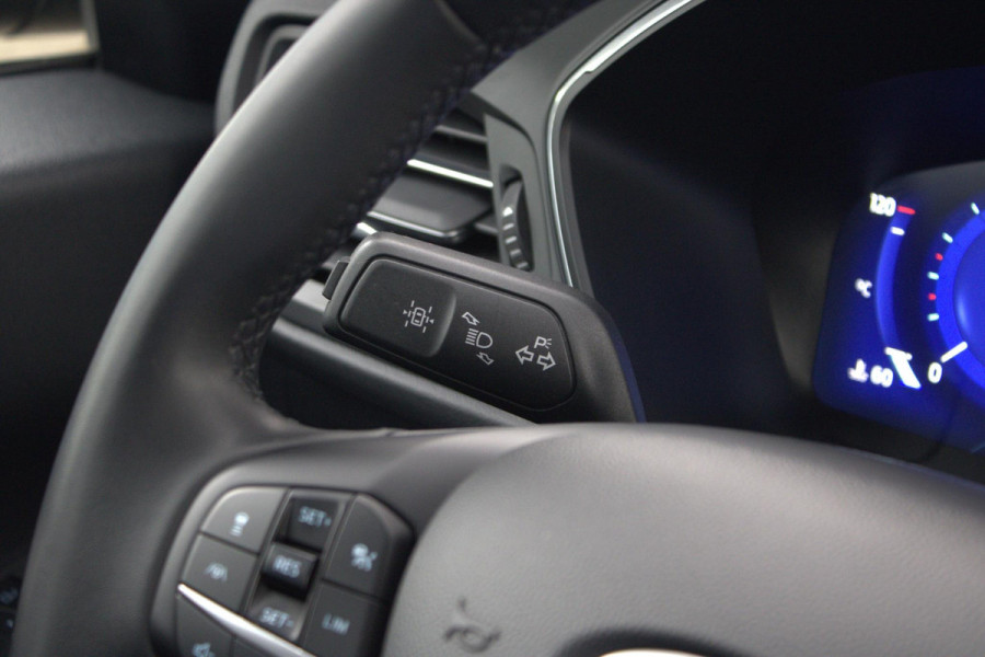 Ford Kuga 2.5 FHEV Titanium | Adaptive cruise control | Camera achter | Navigatie | Privacy glass Ford Kuga 2.5 FHEV Titanium | Adaptive cruise control | Camera achter | Navigatie | Privacy glass