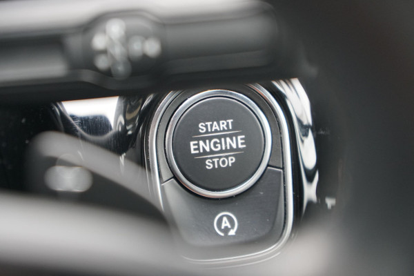 Mercedes-Benz A-Klasse 180 d AUTOMAAT + AFNEEMBARE TREKHAAK / 18'' / LED / CAMERA