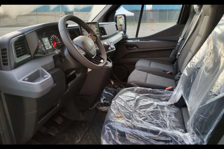 Renault Master 170.35 EURO 6 L3H2 ZWART METALLIC - TREKHAAK - V-45-KNT - BPM VRIJ! Renault Master 170.35 EURO 6 L3H2 ZWART METALLIC - TREKHAAK - V-45-KNT - BPM VRIJ!