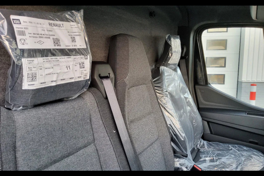 Renault Master 170.35 EURO 6 L3H2 ZWART METALLIC - TREKHAAK - V-45-KNT - BPM VRIJ! Renault Master 170.35 EURO 6 L3H2 ZWART METALLIC - TREKHAAK - V-45-KNT - BPM VRIJ!