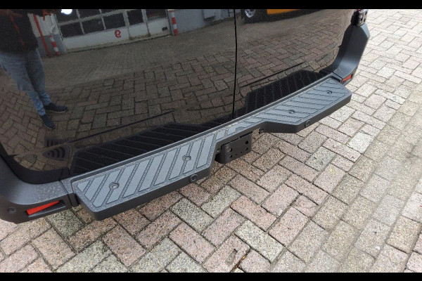 Renault Master 170.35 EURO 6 L3H2 ZWART METALLIC - TREKHAAK - V-45-KNT - BPM VRIJ! Renault Master 170.35 EURO 6 L3H2 ZWART METALLIC - TREKHAAK - V-45-KNT - BPM VRIJ!