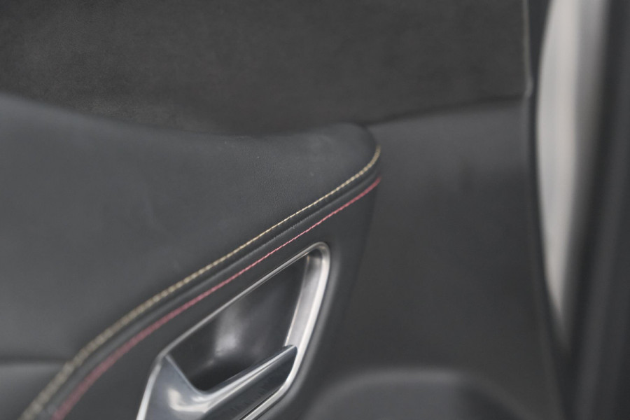 DS DS 4 PureTech 130 EAT8 Performance Line | Camera | Apple Carplay | Alcantara® bekleding | Parkeersensensoren