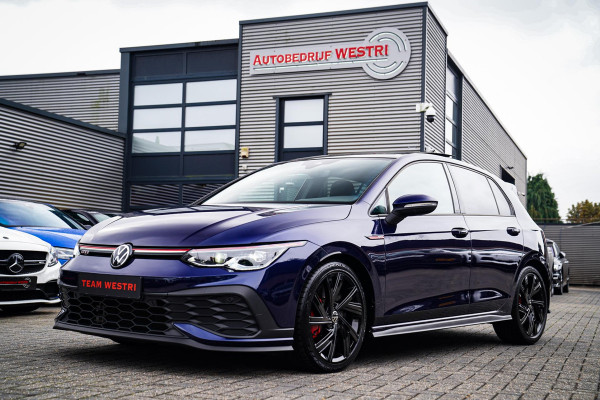 Volkswagen Golf 2.0 TSI GTI CLUBSPORT | 301PK | Panorama | IQ Light | Adaptieve cruise | Camera | Stuurverwarming | Kuipstoelen |