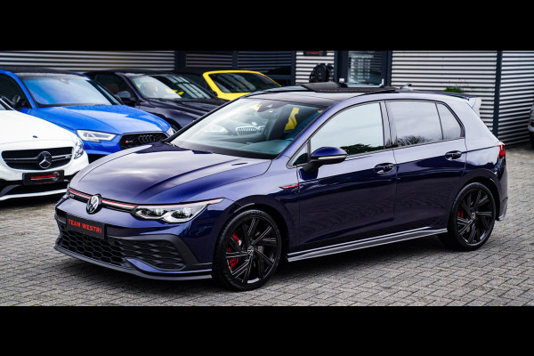 Volkswagen Golf 2.0 TSI GTI CLUBSPORT | 301PK | Panorama | IQ Light | Adaptieve cruise | Camera | Stuurverwarming | Kuipstoelen |