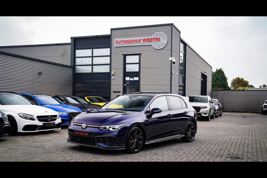 Volkswagen Golf 2.0 TSI GTI CLUBSPORT | 301PK | Panorama | IQ Light | Adaptieve cruise | Camera | Stuurverwarming | Kuipstoelen |