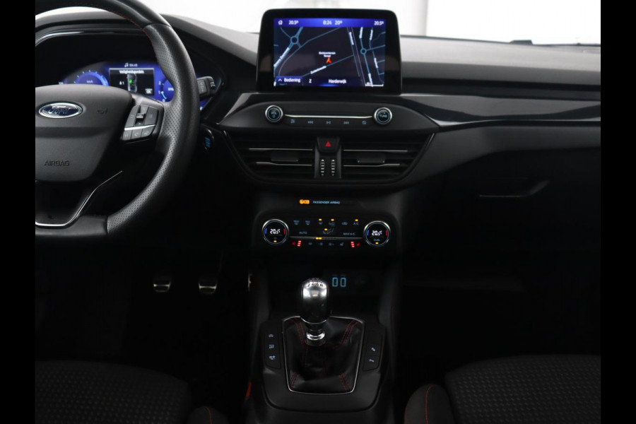 Ford Focus 1.0 EcoBoost ST Line X | Panoramadak | Stoel & stuurverwarming | Camera | Adaptive cruise | Digital Cockpit | B&O Sound | Navigatie | Full LED | Climate control