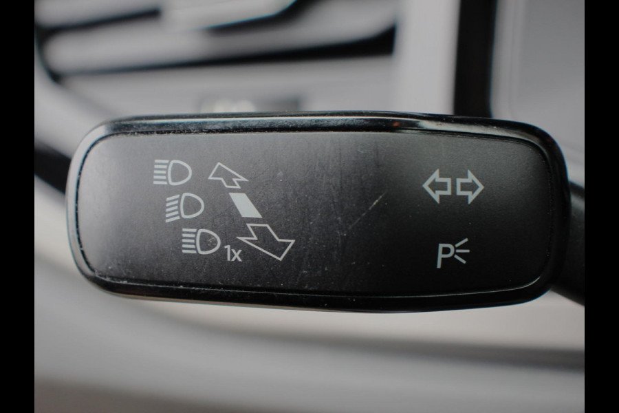 Volkswagen Polo 1.0 TSI Comfortline connect | Navigatie | Apple Carplay/Android Auto | Climate Control | Adaptive cruise Control | Stoelverwarming
