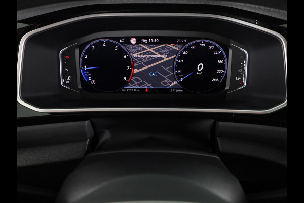 Volkswagen T-Roc 1.0 TSI R-Line Business 110 pk | Verlengde garantie | Navigatie | Parkeersensoren (Park assist) | Achteruitrijcamera | Adaptieve cruise control | R-Line |