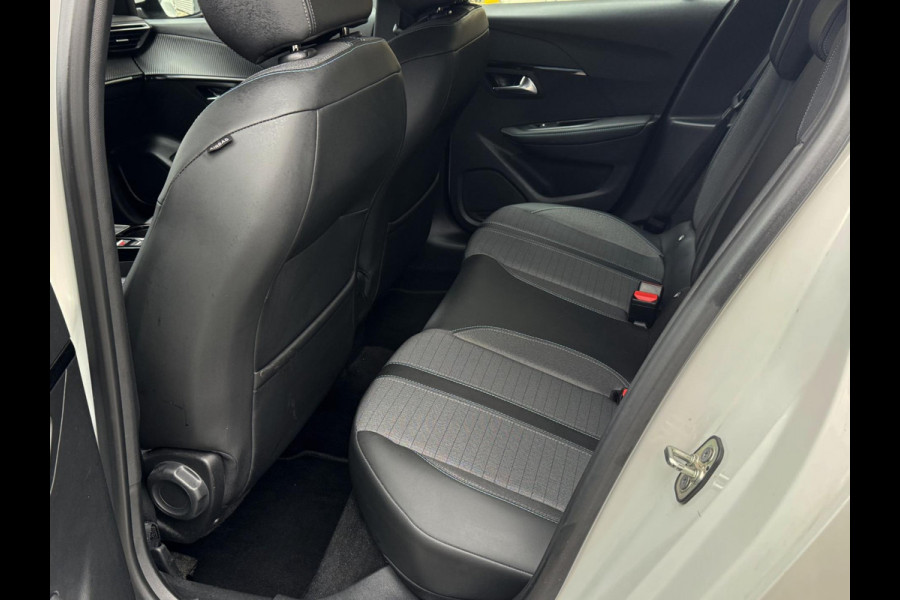 Peugeot 208 1.2 PureTech Allure - Navigatie/Apple I Airco I LED I PDC I Sport velgen I Dealer onderhouden