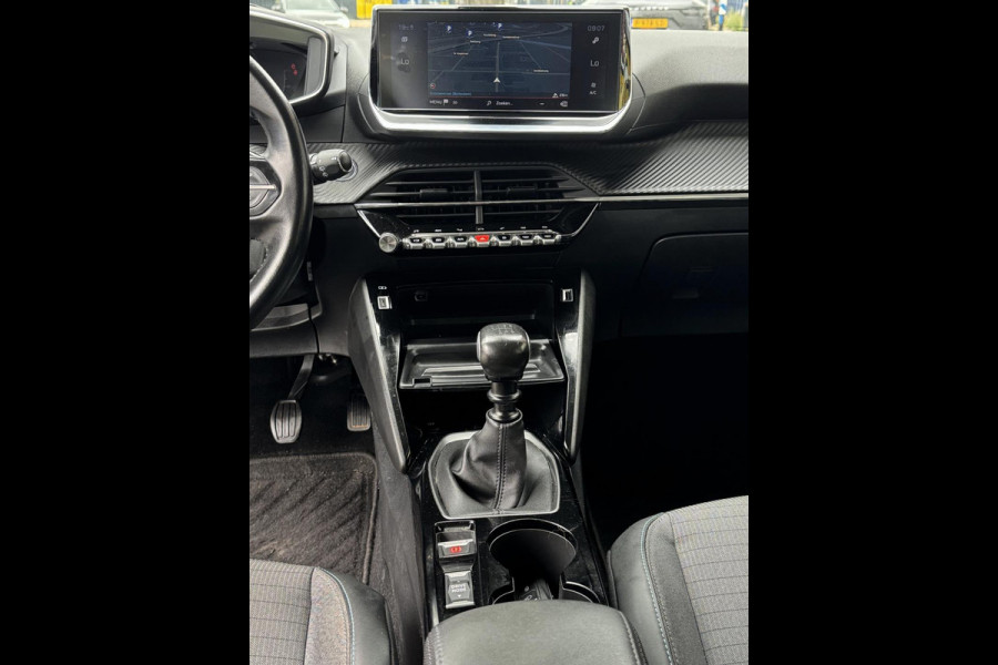 Peugeot 208 1.2 PureTech Allure - Navigatie/Apple I Airco I LED I PDC I Sport velgen I Dealer onderhouden