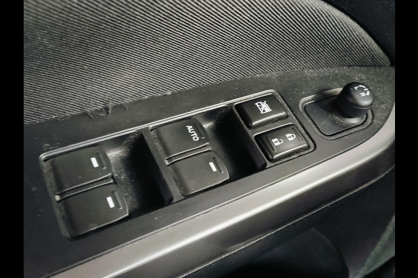 Suzuki Vitara 1.4 Boosterjet Select Automaat Rijklaar + 12 maanden Bovag-garantie Henk Jongen Auto's in Helmond,  al 50 jaar service zoals 't hoort!