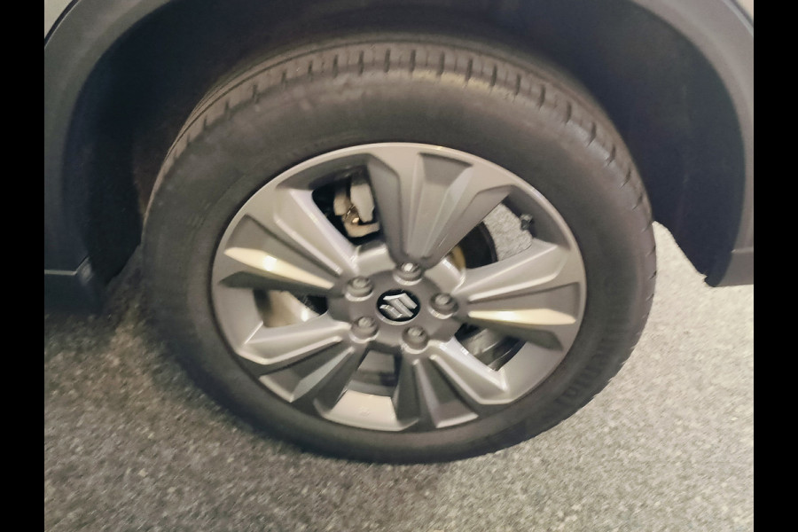 Suzuki Vitara 1.4 Boosterjet Select Automaat Rijklaar + 12 maanden Bovag-garantie Henk Jongen Auto's in Helmond,  al 50 jaar service zoals 't hoort!