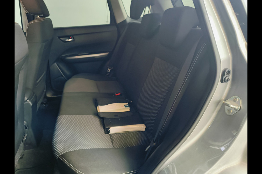Suzuki Vitara 1.4 Boosterjet Select Automaat Rijklaar + 12 maanden Bovag-garantie Henk Jongen Auto's in Helmond,  al 50 jaar service zoals 't hoort!