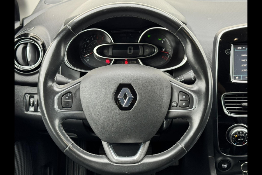 Renault Clio 0.9 TCe Intens Climate control Cruise control Bekleding half leer/half stof Parkeersensoren v/a plus camera