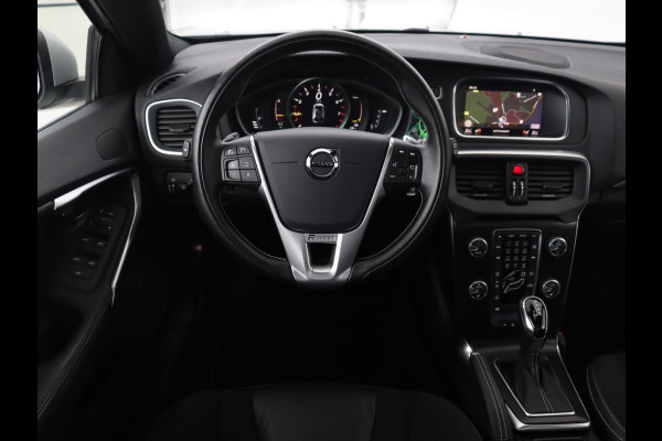 Volvo V40 1.5 T3 Polar+ Sport | Panoramadak | Stoelverwarming | Camera | Full LED | Navigatie | Park Assist | Harman/Kardon | Keyless | R Design