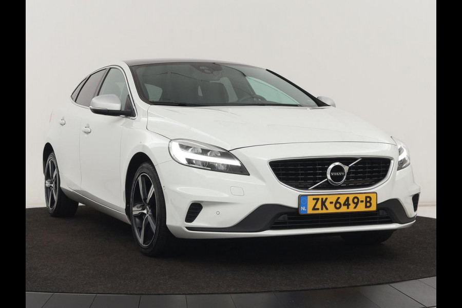 Volvo V40 1.5 T3 Polar+ Sport | Panoramadak | Stoelverwarming | Camera | Full LED | Navigatie | Park Assist | Harman/Kardon | Keyless | R Design
