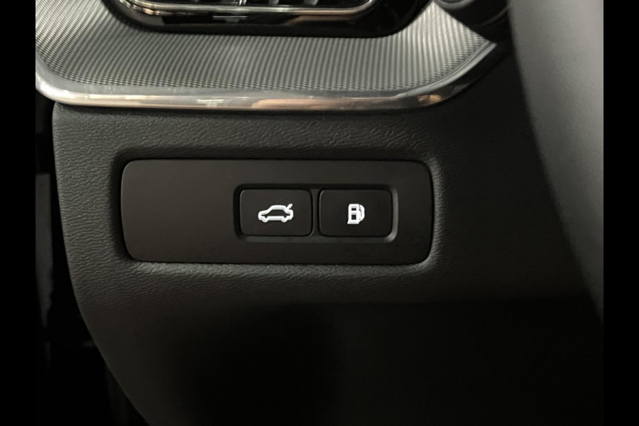 Volvo XC60 2.0 T6 Plug-in hybrid Black Edition | Open dak | Adapt. Cruise | Stoel-/Stuurverwarming | Memory seats | 21"