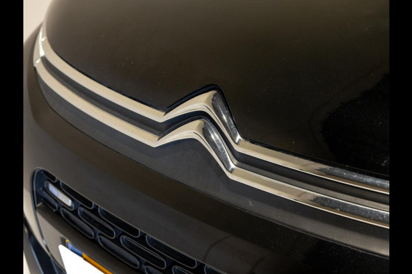 Citroën C3 1.2 PureTech Shine / 82pk / Trekhaak / Achteruitrij camera /