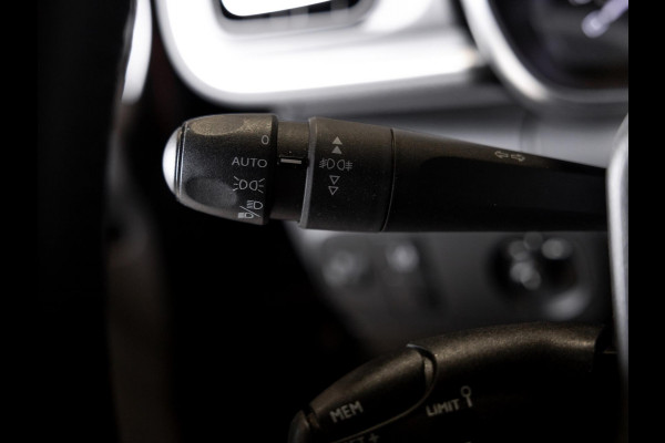 Citroën C3 1.2 PureTech Shine / 82pk / Trekhaak / Achteruitrij camera /