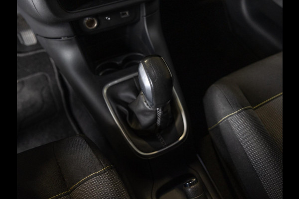 Citroën C3 1.2 PureTech Shine / 82pk / Trekhaak / Achteruitrij camera /