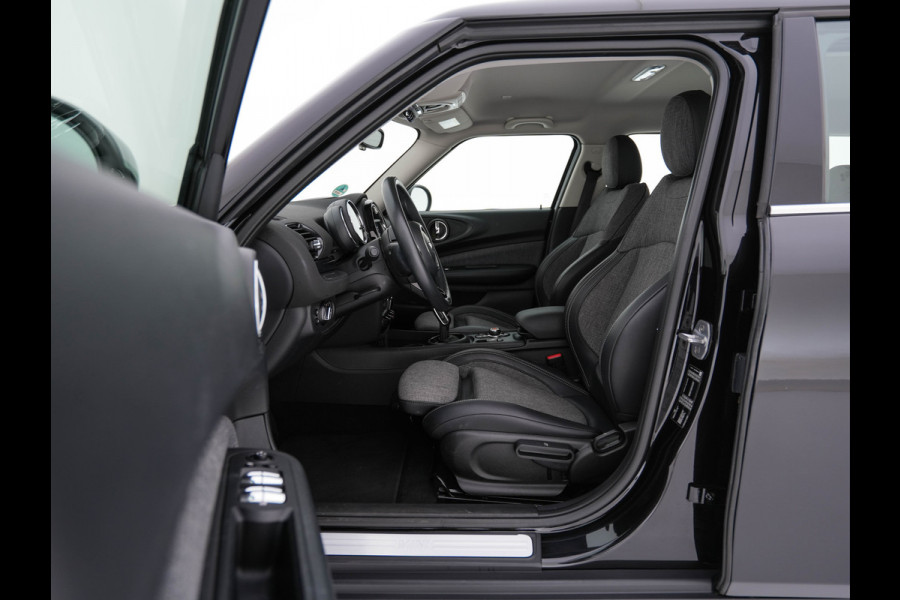 MINI Clubman 1.5 Cooper Chili (INCL-BTW) Aut. *LEATHER-MICROFIBRE | FULL-LED | KEYLESS | NAVI-FULLMAP | SPORT-SEATS | ECC | PDC | CRUISE | 18''ALU*