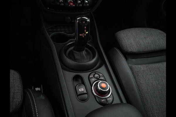 MINI Clubman 1.5 Cooper Chili (INCL-BTW) Aut. *LEATHER-MICROFIBRE | FULL-LED | KEYLESS | NAVI-FULLMAP | SPORT-SEATS | ECC | PDC | CRUISE | 18''ALU*
