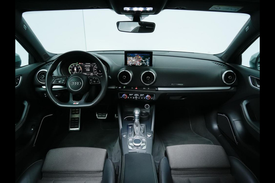 Audi A3 Sportback 40 e-tron S-Line | Panodak | B&O Audio