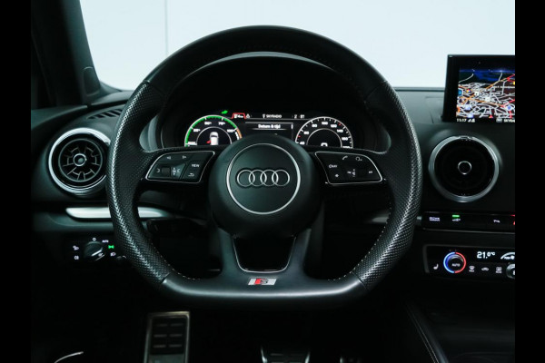 Audi A3 Sportback 40 e-tron S-Line | Panodak | B&O Audio