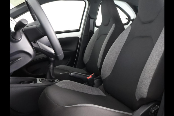 Toyota Aygo X 1.0 VVT-i MT Play | Apple Carplay & Android Auto | Adaptive Cruise Control | Cruise control