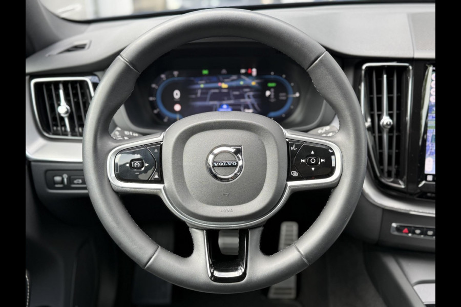 Volvo XC60 2.0 T6 340PK Plug-in hybrid AWD R-Design Facelift|Pano|H&K|Trekhaak|AutoPilot|20"