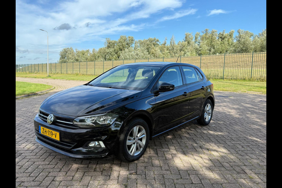 Volkswagen Polo 1.0 TSI Comfortline Prijs is een meeneemprijs van 13.950,- euro!