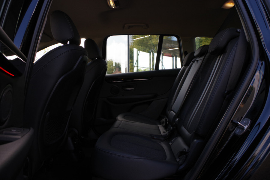 BMW 2 Serie Gran Tourer 218i BNS Edition 136 PK Automaat, Climate Control, Head-Up, LED