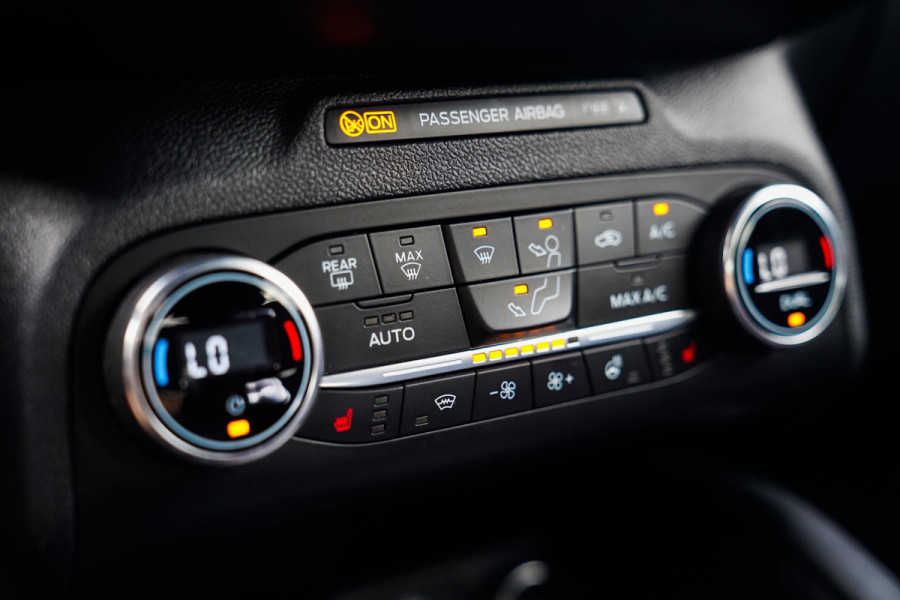 Ford Focus 1.0 EcoBoost ST Line Business | Stuurwiel verwarming | Achteruitrij camera