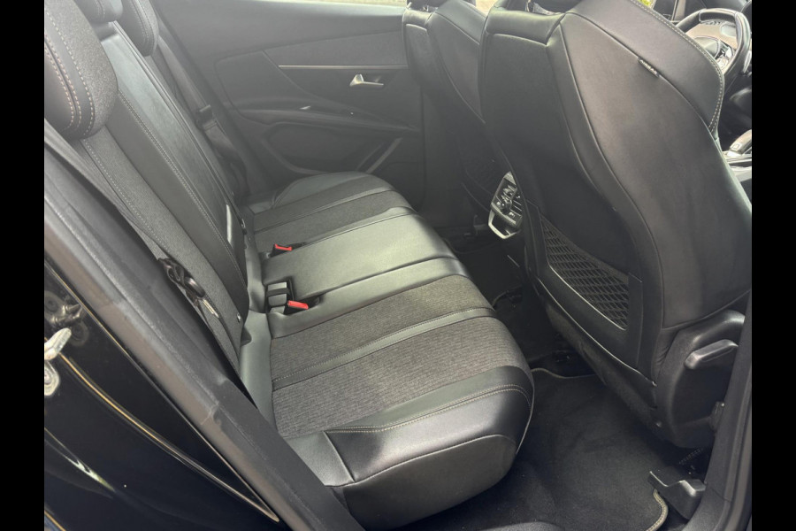 Peugeot 3008 1.2 PureTech GT Line - AUTOMAAT I Panorama dak I Navigatie I Airco I Sport velgen I LED / PDC I Dealer onderhouden