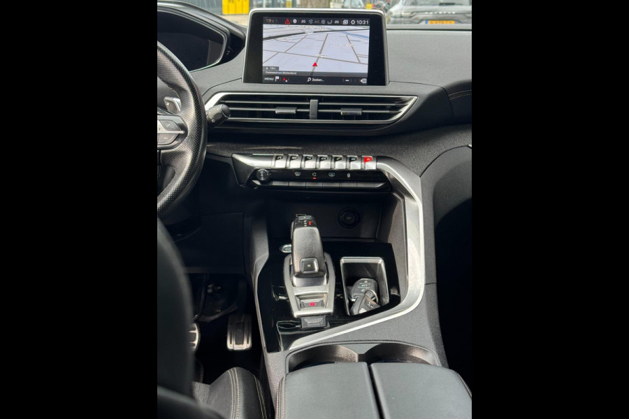 Peugeot 3008 1.2 PureTech GT Line - AUTOMAAT I Panorama dak I Navigatie I Airco I Sport velgen I LED / PDC I Dealer onderhouden