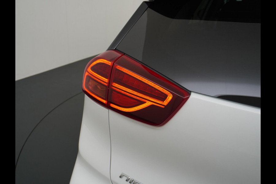 Kia e-Niro Edition 64 kWh VAN: 25.900,- VOOR 22.440,- UW HERFSTVOORDEEL: 3.460,- SOH 100% | recent onderhoud bij Kia gehad | Rijklaar + 12 mnd BOVAG garantie |