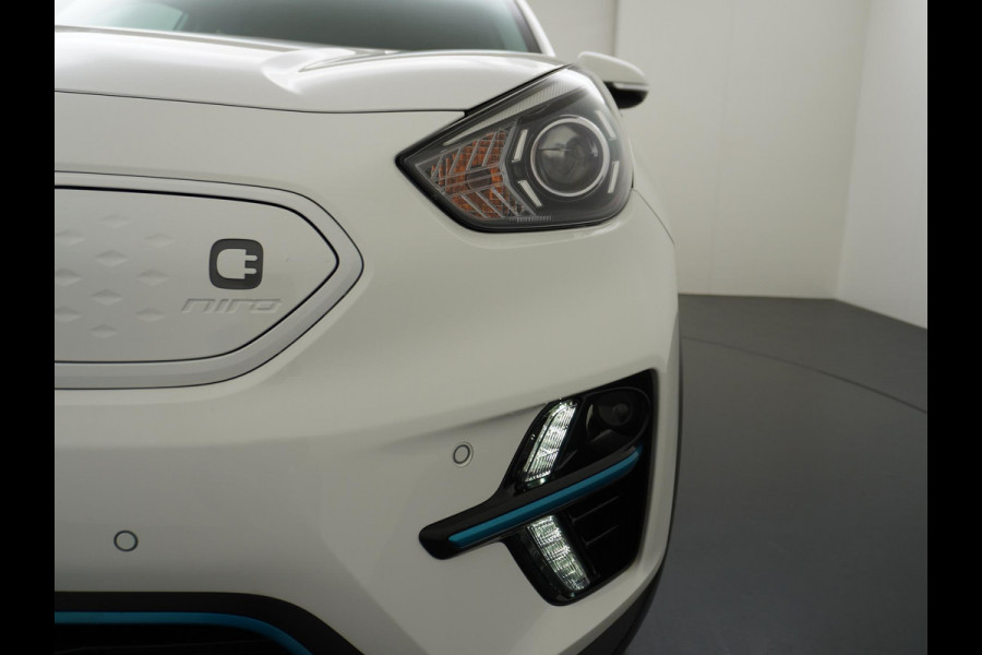 Kia e-Niro Edition 64 kWh VAN: 25.900,- VOOR 22.440,- UW HERFSTVOORDEEL: 3.460,- SOH 100% | recent onderhoud bij Kia gehad | Rijklaar + 12 mnd BOVAG garantie |