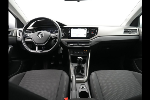 Volkswagen Polo 1.0 TSI 95pk Comfortline Business Navigatie Pdc Acc Park Assist Clima Carplay 106