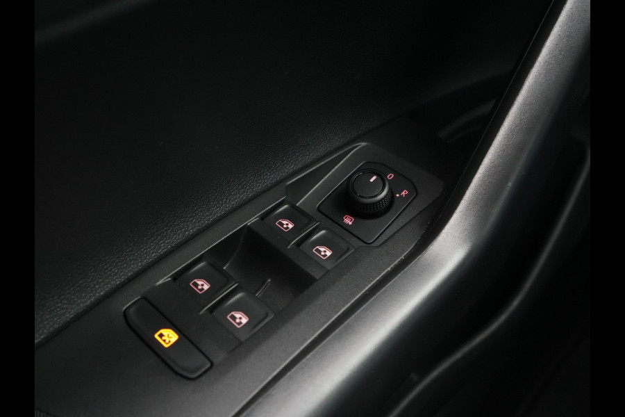 Volkswagen Polo 1.0 TSI 95pk Comfortline Business Navigatie Pdc Acc Park Assist Clima Carplay 106