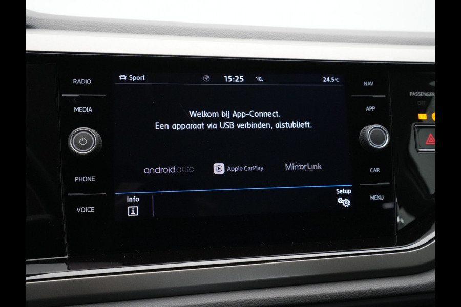 Volkswagen Polo 1.0 TSI 95pk Comfortline Business Navigatie Pdc Acc Park Assist Clima Carplay 106
