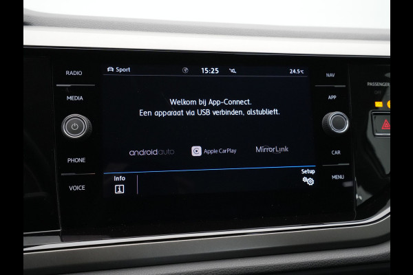 Volkswagen Polo 1.0 TSI 95pk Comfortline Business Navigatie Pdc Acc Park Assist Clima Carplay 106
