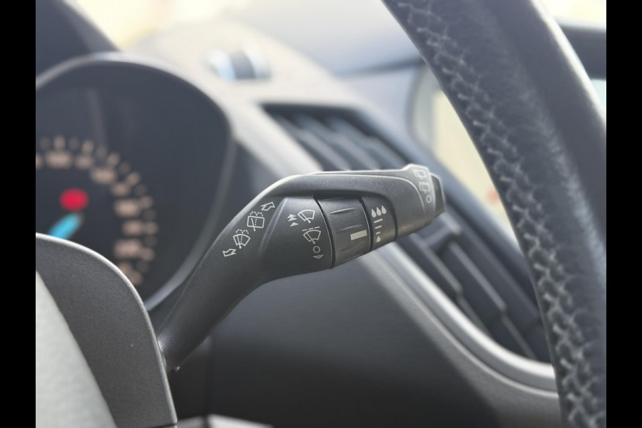 Ford Kuga 1.5 EcoBoost Titanium 2e Eigenaar,Dealer Onderhouden,Leder,Navi,Camera,Clima,Cruise,Stoelverwarming,6 Bak,150pk,Nieuwe Apk bij Aflevering