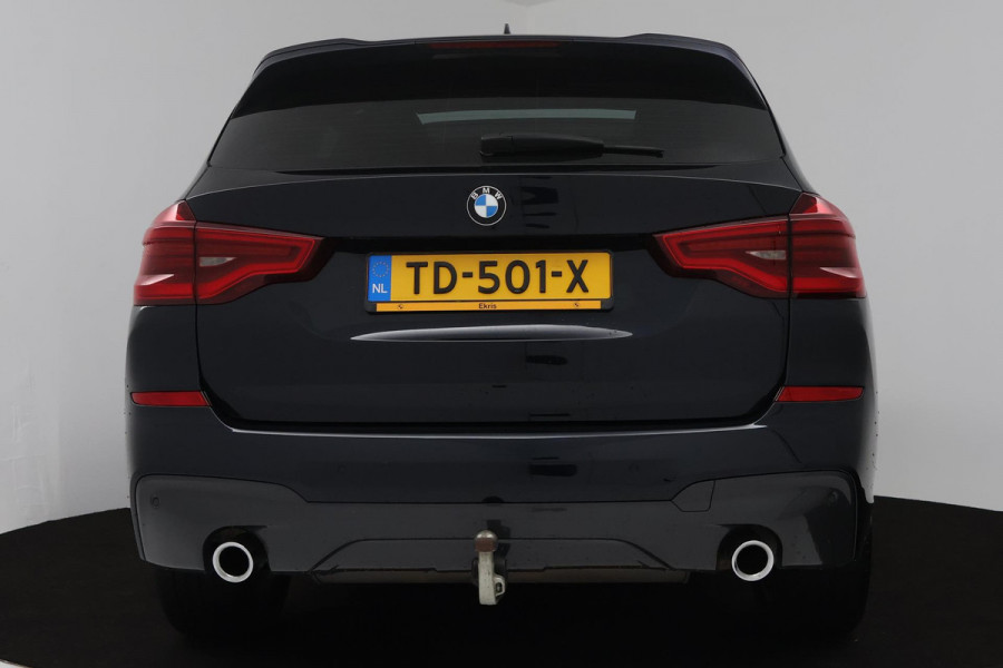 BMW X3 XDrive20i High Executive (PANORAMADAK, TREKHAAK, SFEER, NAVIGATIE, STOELVERWARMING, AUTOMAAT, DEALER ONDERHOUDEN)