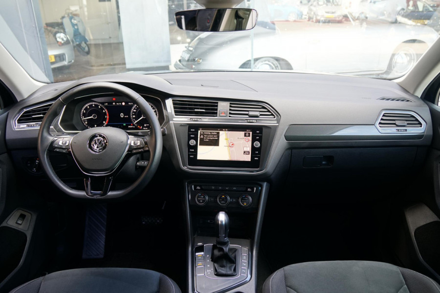Volkswagen Tiguan 1.4 TSI ACT Highline AUT. + CAMERA / TREKHAAK / VIRTUAL COCKPIT / 1e EIGENAAR