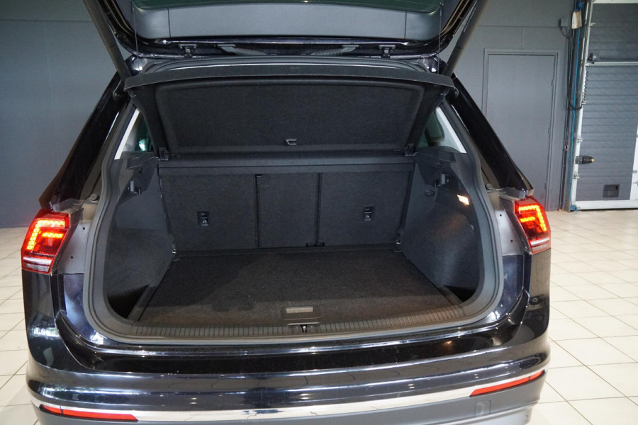 Volkswagen Tiguan 1.4 TSI ACT Highline AUT. + CAMERA / TREKHAAK / VIRTUAL COCKPIT / 1e EIGENAAR