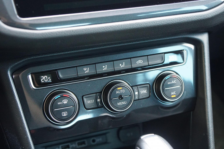 Volkswagen Tiguan 1.4 TSI ACT Highline AUT. + CAMERA / TREKHAAK / VIRTUAL COCKPIT / 1e EIGENAAR
